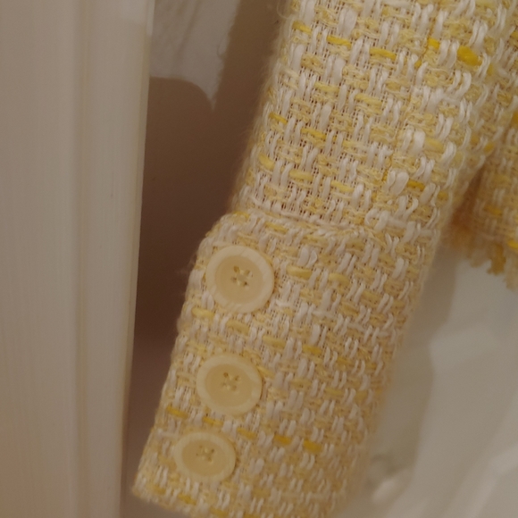 Jacket - Picture 2 of 4